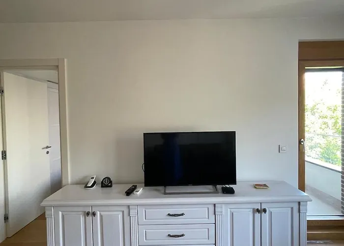 Mir I Harmonija アパート *