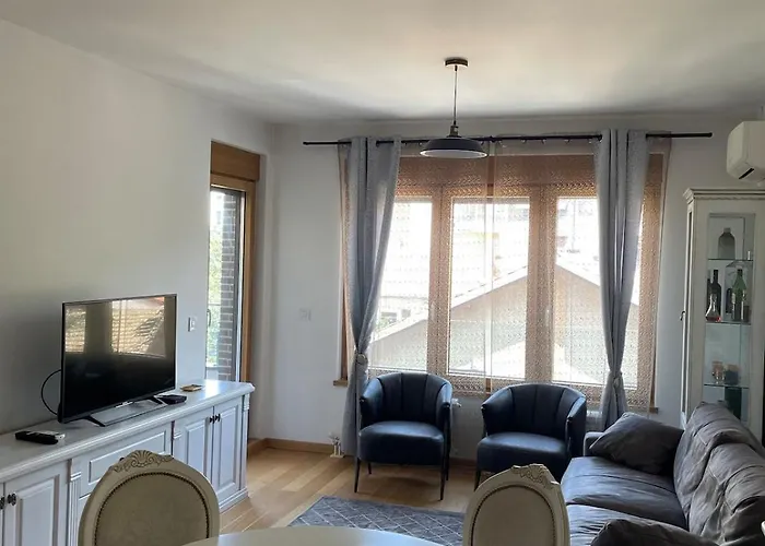 アパート Mir I Harmonija *