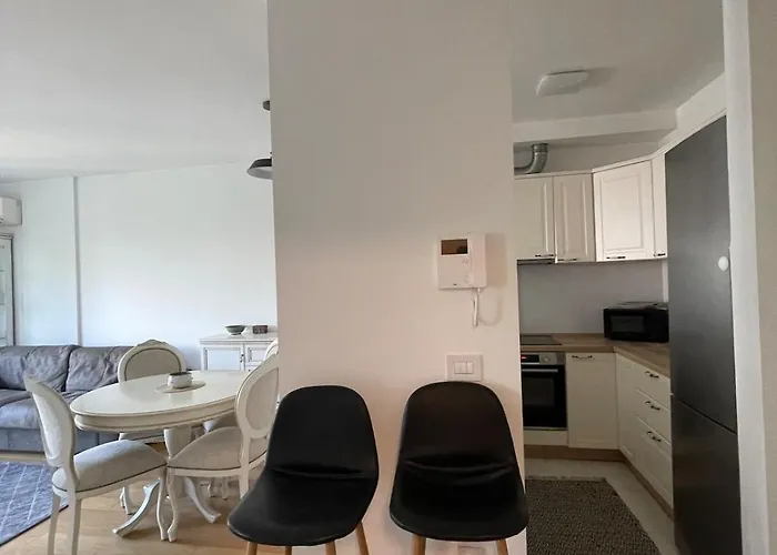 Mir I Harmonija アパート