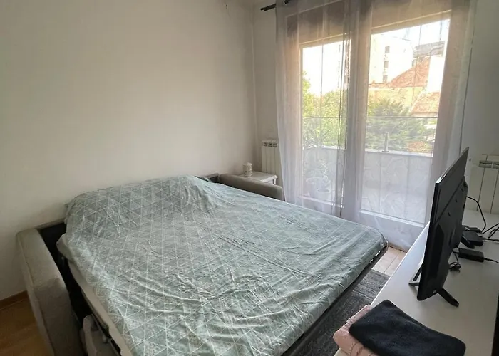 Mir I Harmonija アパート ベオグラード