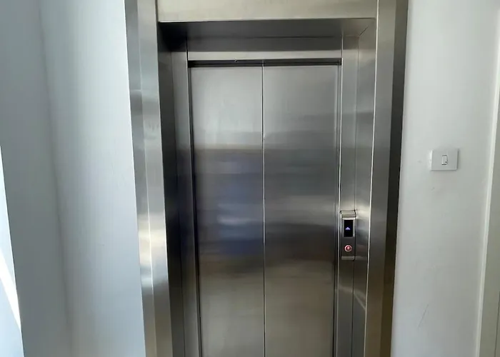 Mir I Harmonija アパート ベオグラード